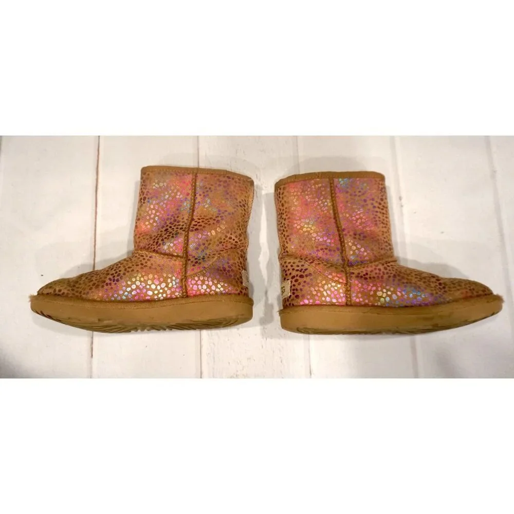 UGG Girls Kids' Classic II Spots – Size 2 - Picture 4 of 14